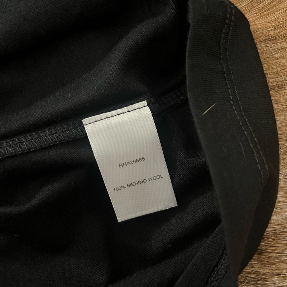 Pendleton Black Long Sleeve Crewneck Top - Picture 3 of 3